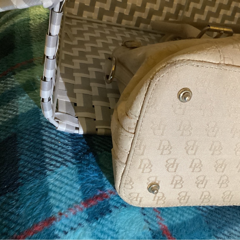 Y2K Dooney & Bourke Beige Logo Canvas Bag Casual Purse - Picture 5 of 14